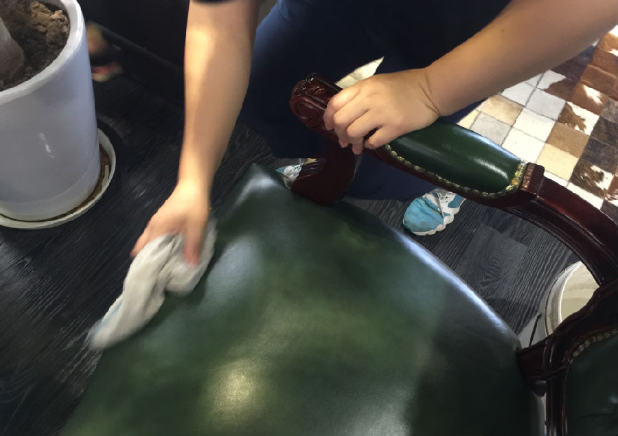 佛坪县家具清洗案例